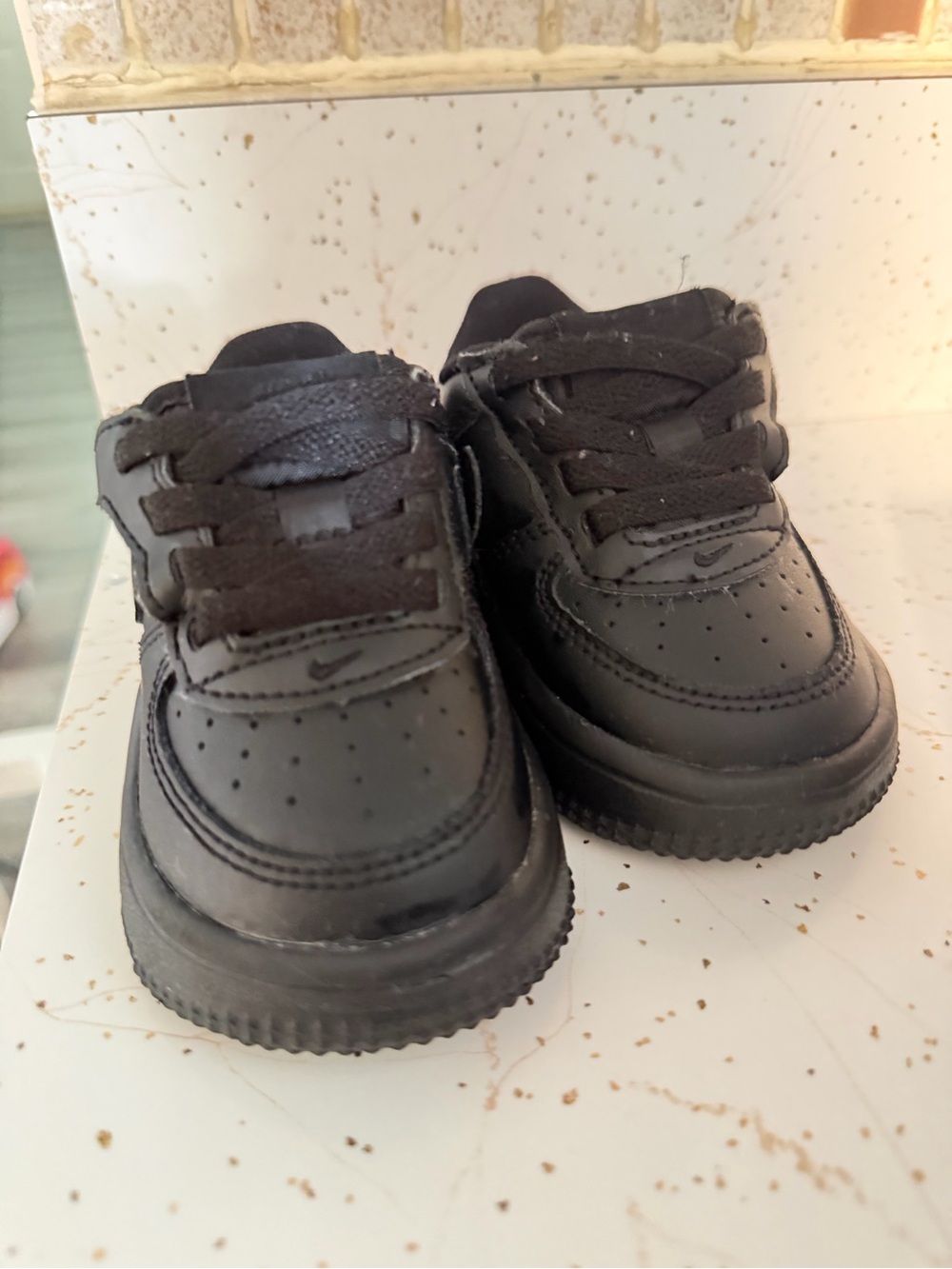 Nike Kids Black Low-Top Sneakers